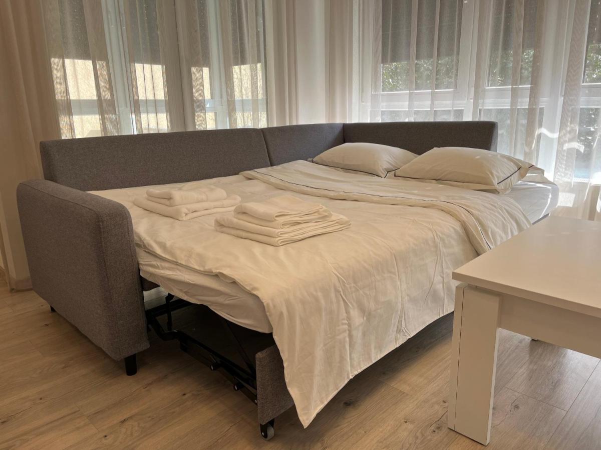 Elegant Escape Apartment II - City Centre Bratislava Eksteriør bilde
