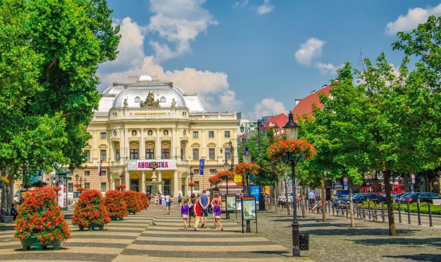 Elegant Escape Apartment II - City Centre Bratislava Eksteriør bilde